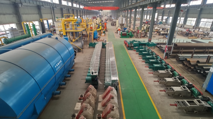 The picture of Henan Glory palm oil machine workshop.jpg
