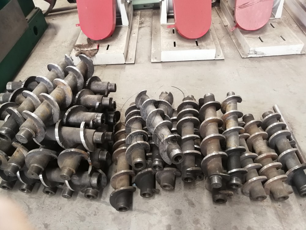 Pressing screw