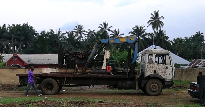 palm kernel crushing and separating machine